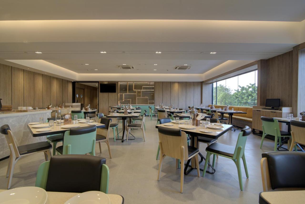 7 Apple Hotel Pratap Nagar, Jaipur Luaran gambar